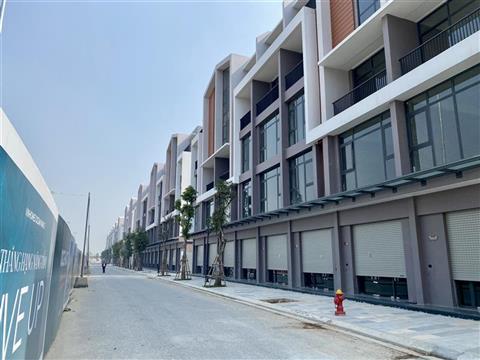 Mua bán quỹ căn Shophouse xẻ khe Phố Biển 16, Vinhomes Ocean Park 3